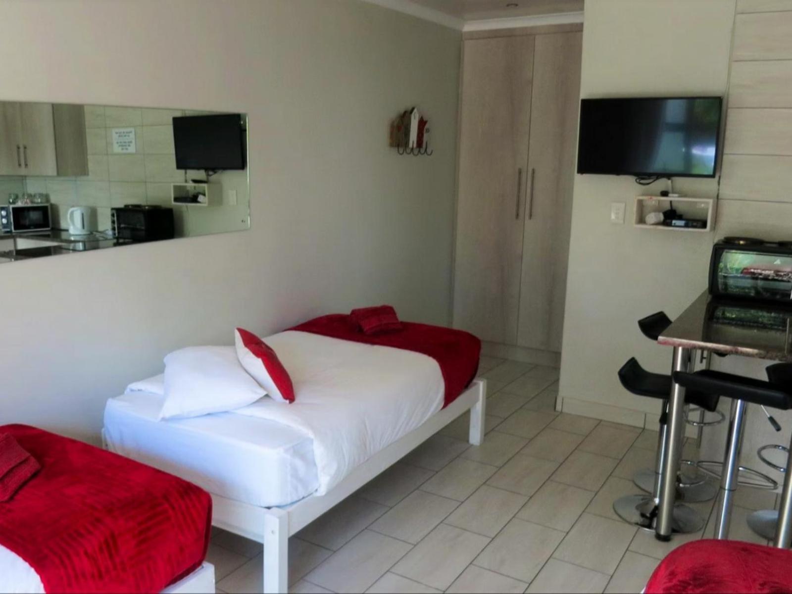 Ceelee'S Place Hotel Bloemfontein Room photo